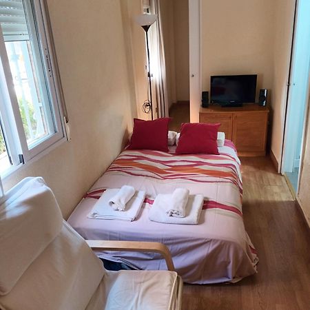 Apartamentos Vialia Sol Y Playa مالقة المظهر الخارجي الصورة